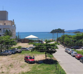 Maravilhoso Apartamento Frente Mar na Praia de Palmas
